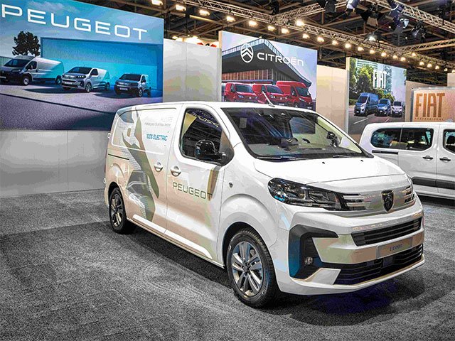 PEUGEOT YENİLİKÇİ TEKNOLOJİLERİNİ IAA TRANSPORTATION 2024’TE TANITTI!