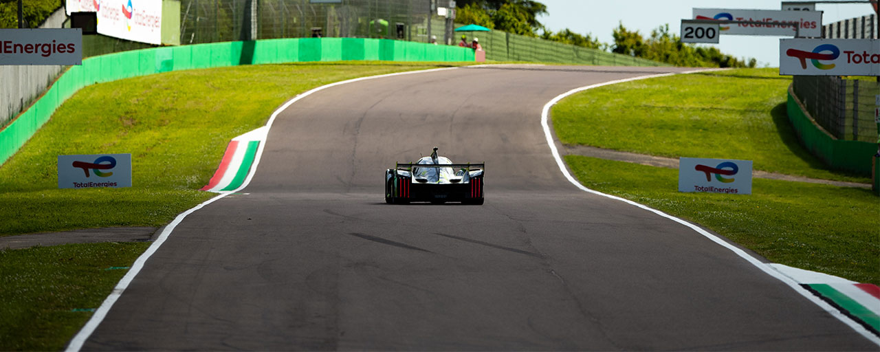 TEAM PEUGEOT TOTALENERGIES IMOLADA AMANSIZ BİR MÜCADELE SERGİLEDİ