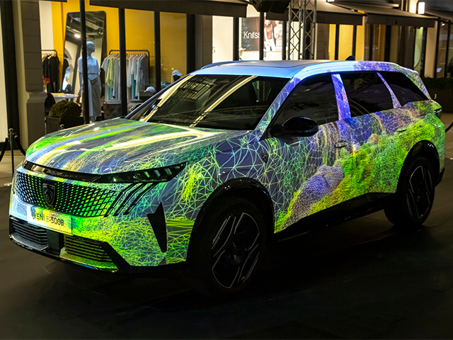 PEUGEOT E-5008 “ART ON CARS” İLE SANATIN VE TEKNOLOJİNİN BULUŞMA NOKTASINDA
